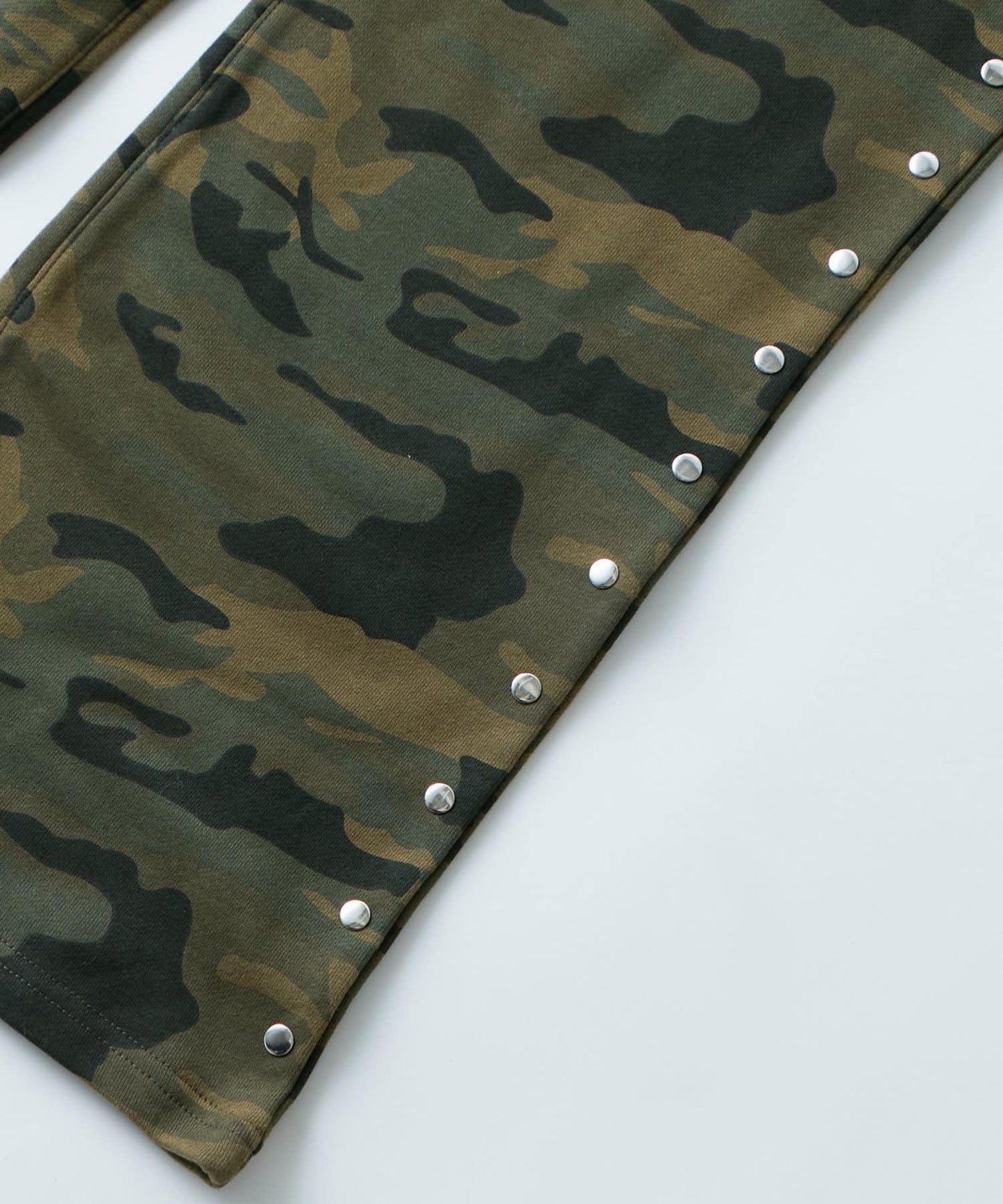 衛衣面料 中長微喇 鉚釘 褲子