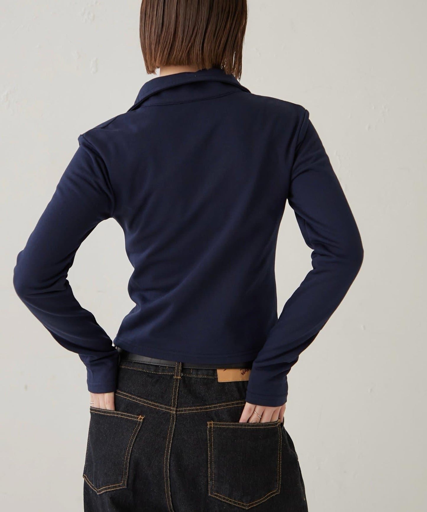 STUDDED ZIP GATHERED TOP 上衣
