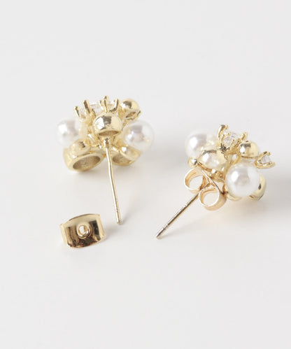 珍珠裝飾耳釘