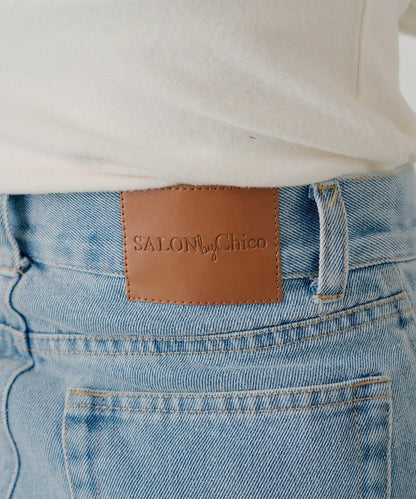 SALON by Chico 側邊珍珠線條 彎刀版型 牛仔褲