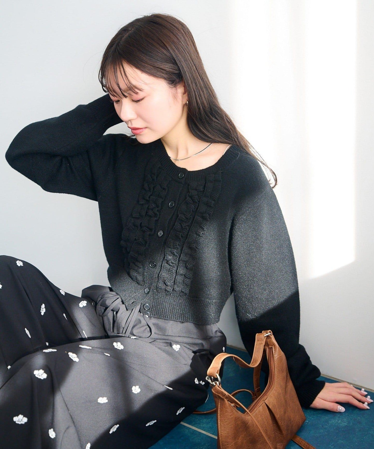 荷葉邊短款針織開衫