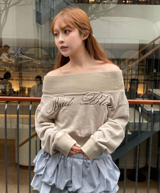 水洗做舊露肩短款衛衣