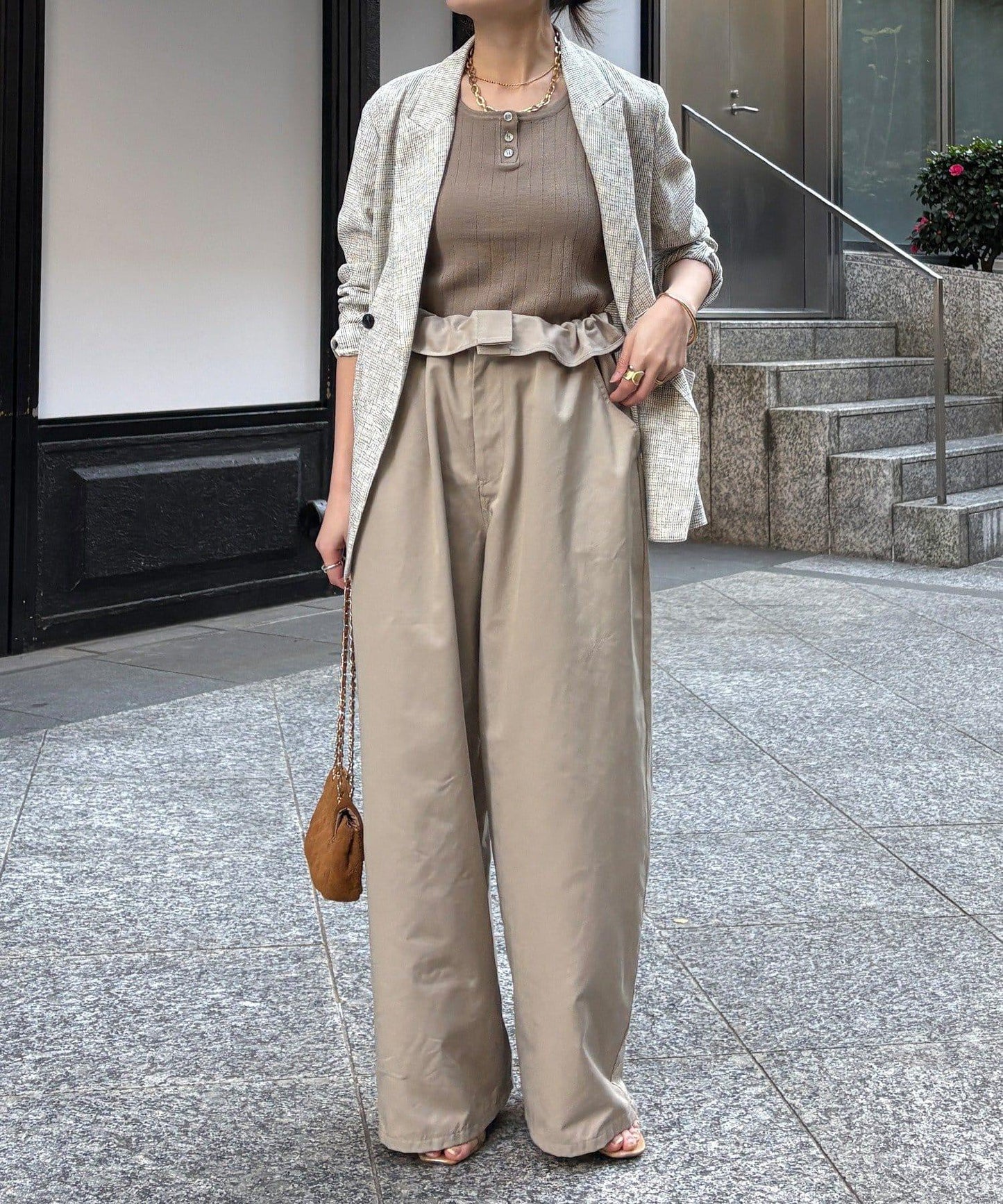 腰部翻折褶皺褲子