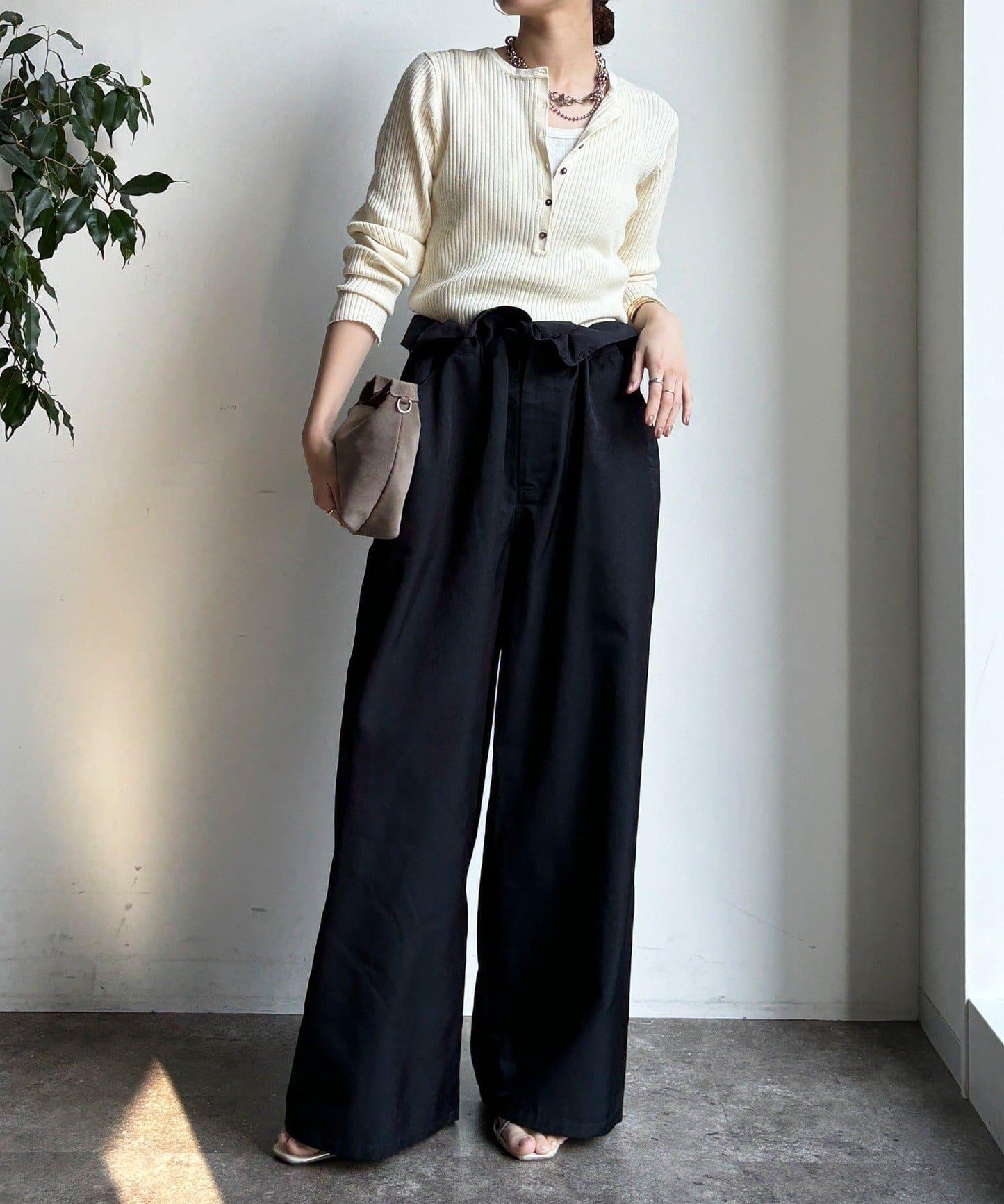 腰部翻折褶皺褲子