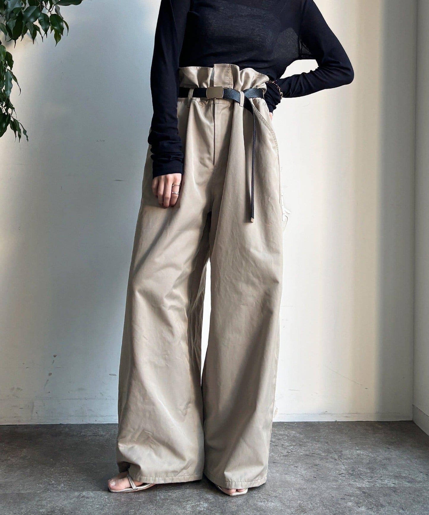 腰部翻折褶皺褲子