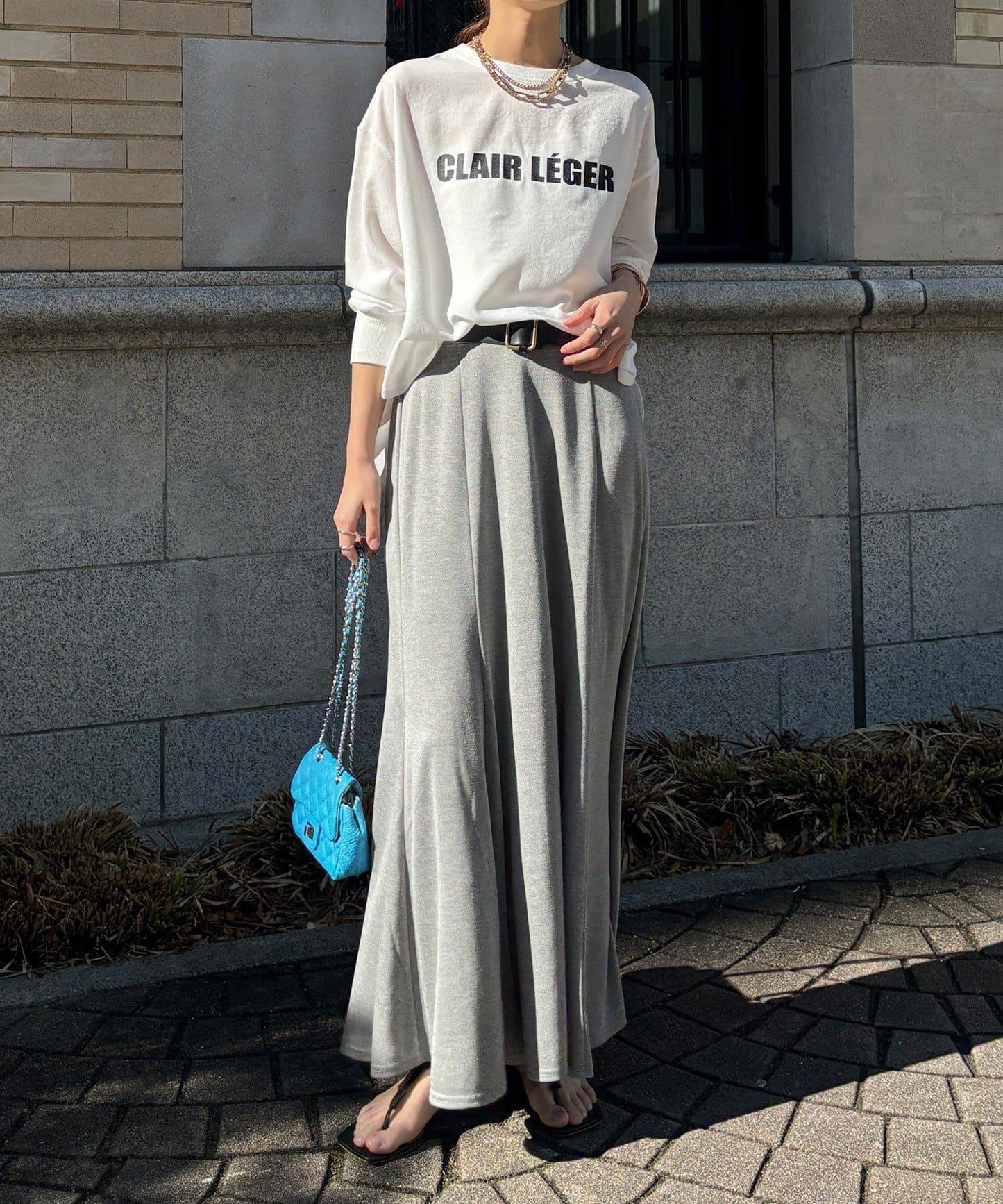 袖口羅紋 後背按扣 喬其紗Logo 套頭上衣