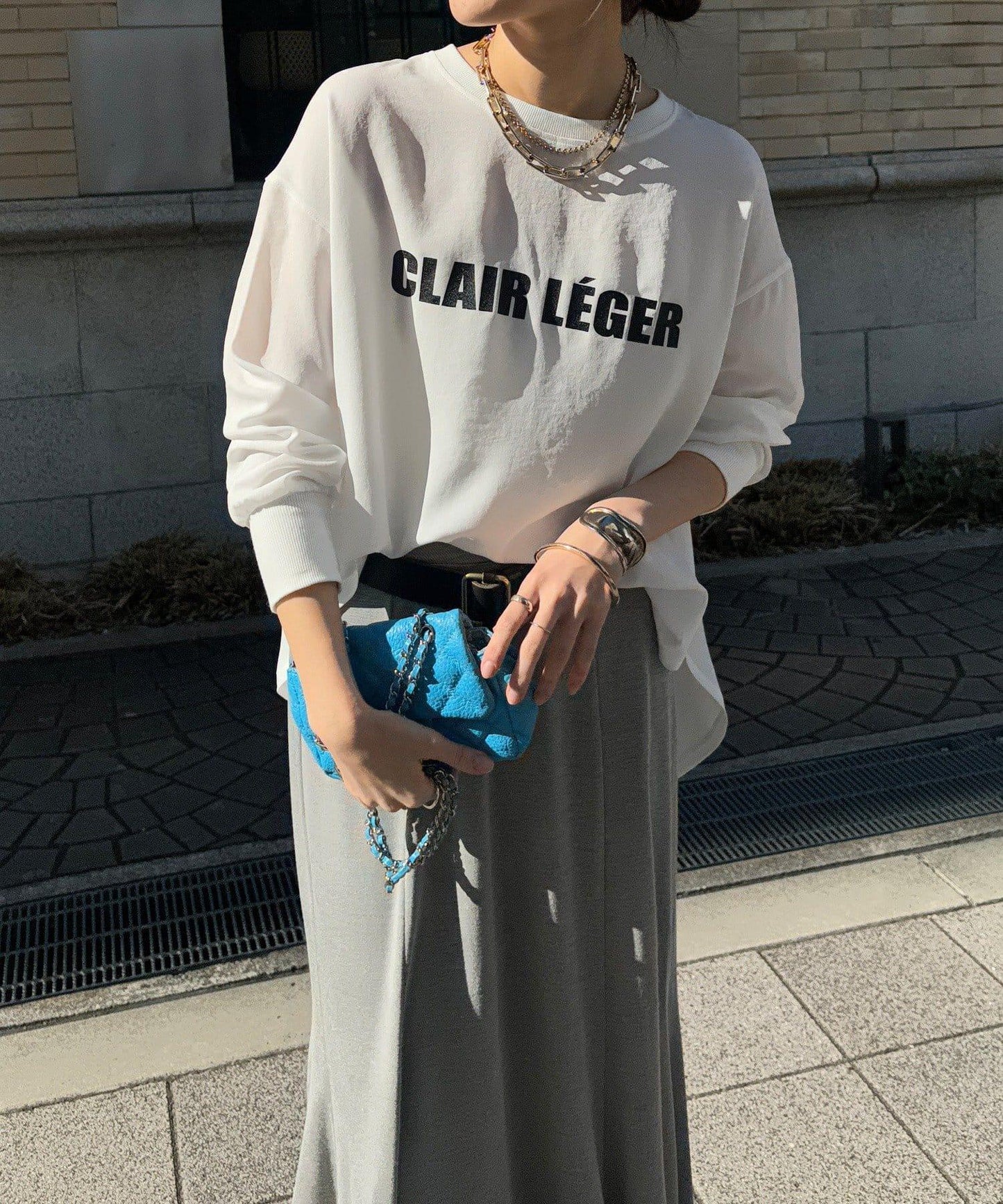 袖口羅紋 後背按扣 喬其紗Logo 套頭上衣