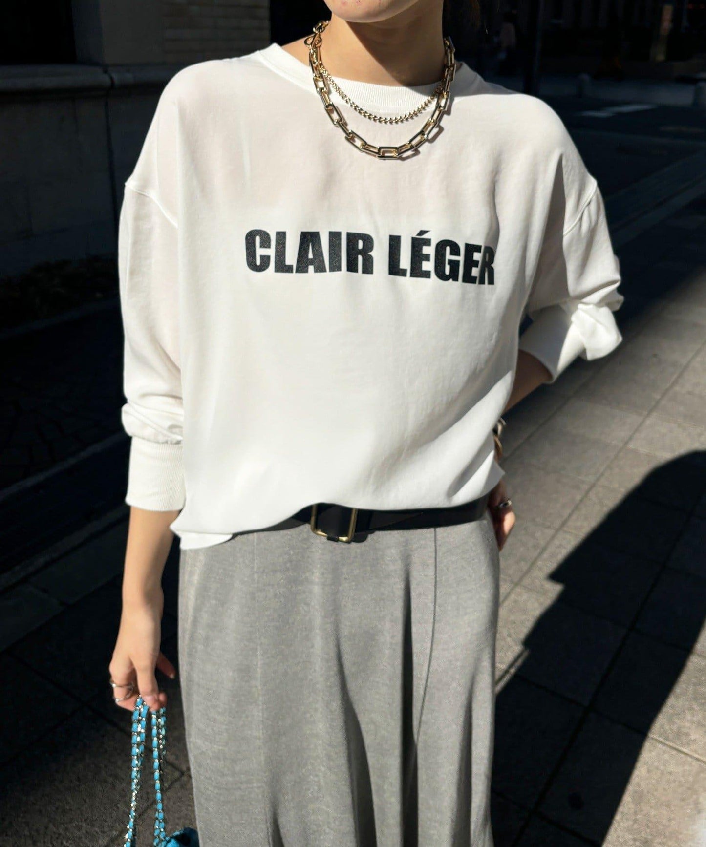 袖口羅紋 後背按扣 喬其紗Logo 套頭上衣