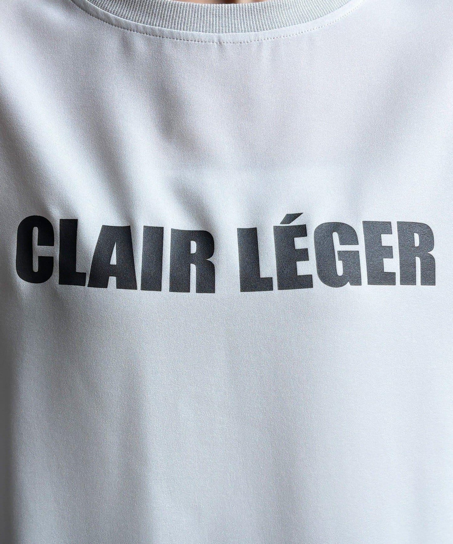 袖口羅紋 後背按扣 喬其紗Logo 套頭上衣