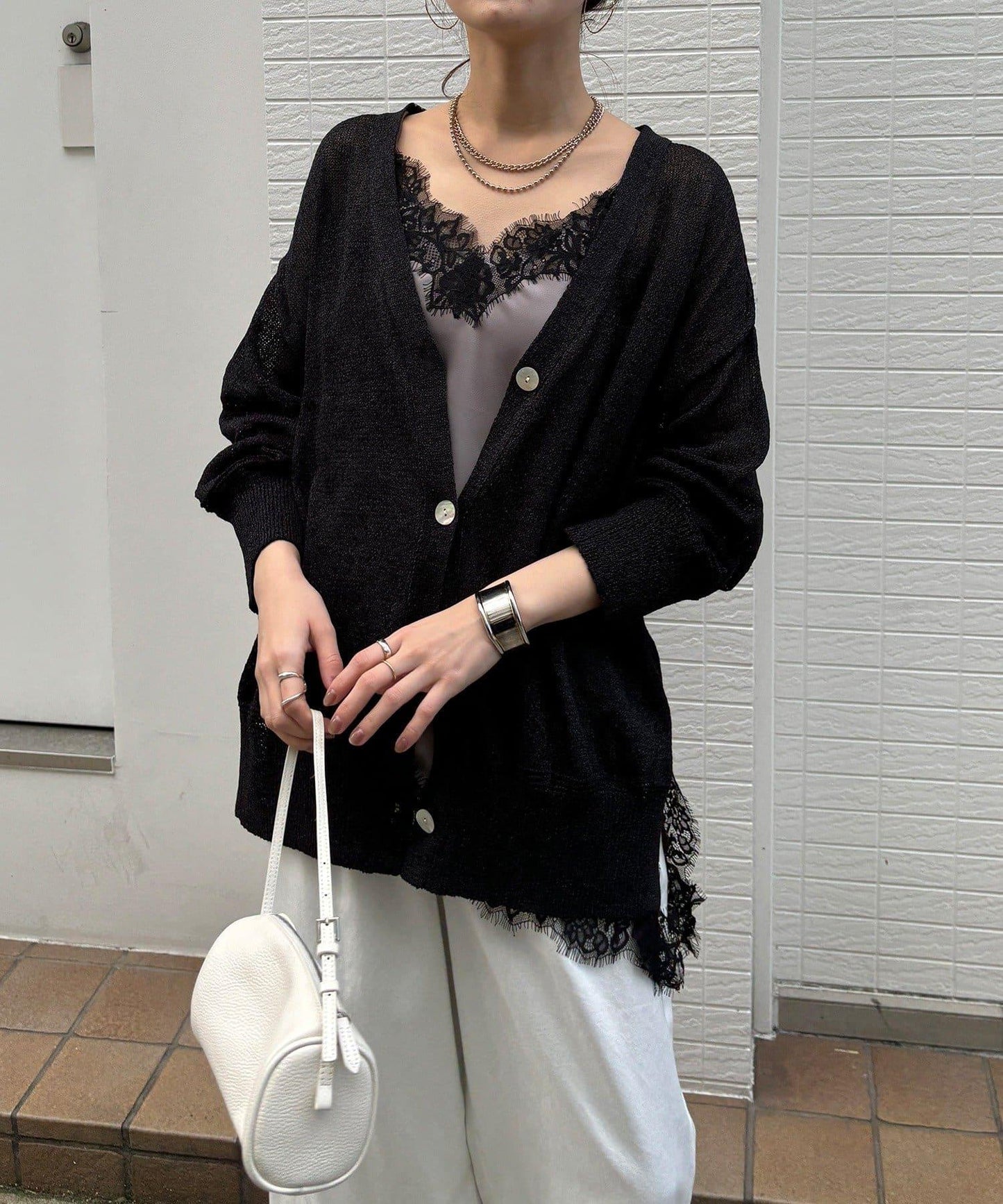 前後兩穿紙紗設計針織開衫（款）