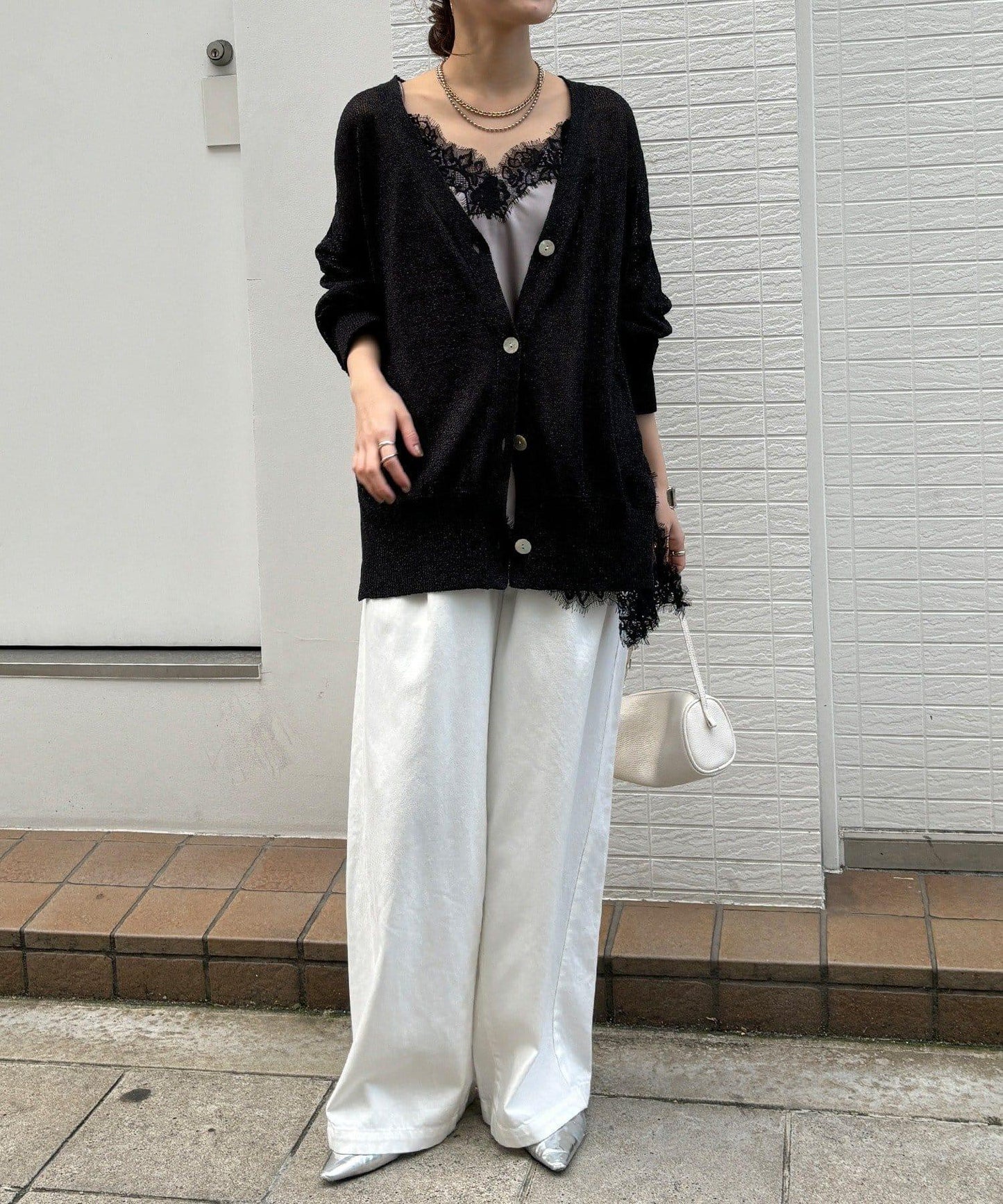 前後兩穿紙紗設計針織開衫（款）