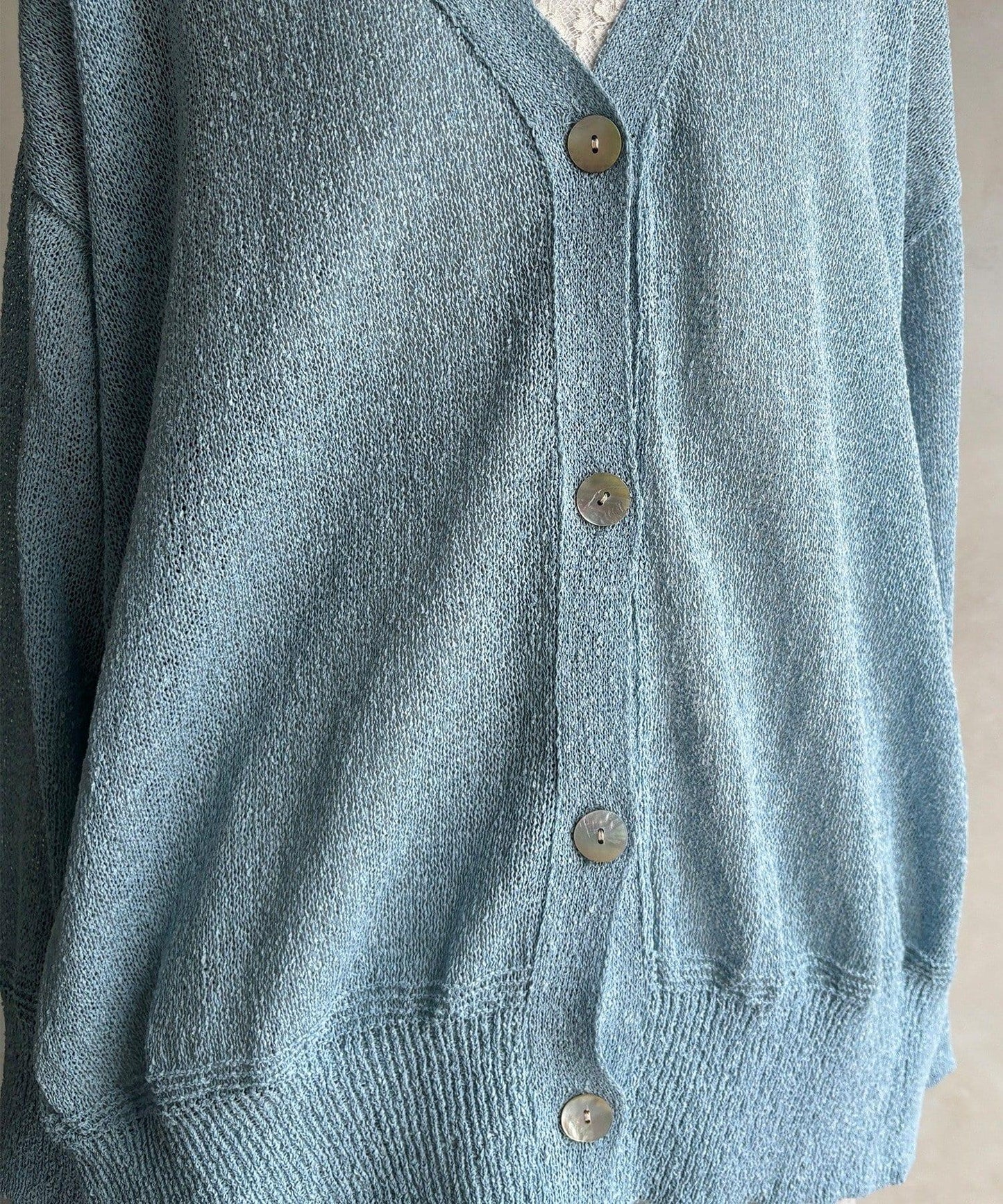 前後兩穿紙紗設計針織開衫（款）