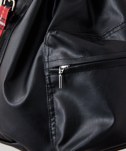 外口袋束口斜挎包