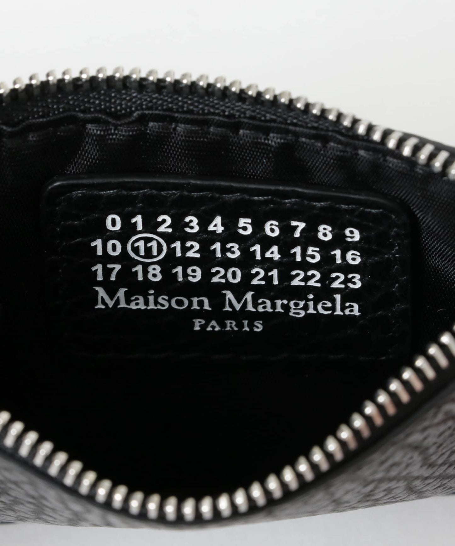 Maison Margiela CARD HOLDER ZIP EW P4455 拉鍊卡包