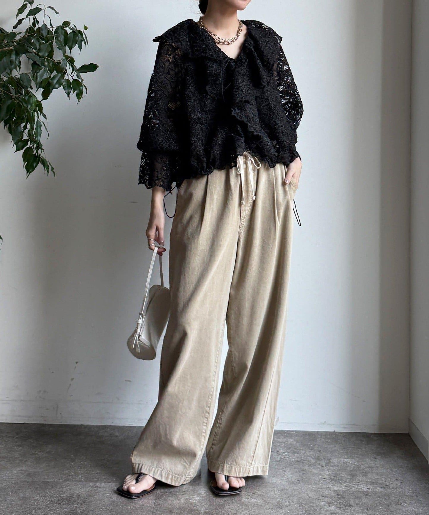 小披肩款蕾絲襯衫