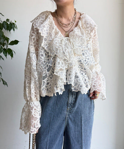 小披肩款蕾絲襯衫