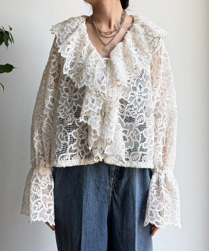 小披肩款蕾絲襯衫