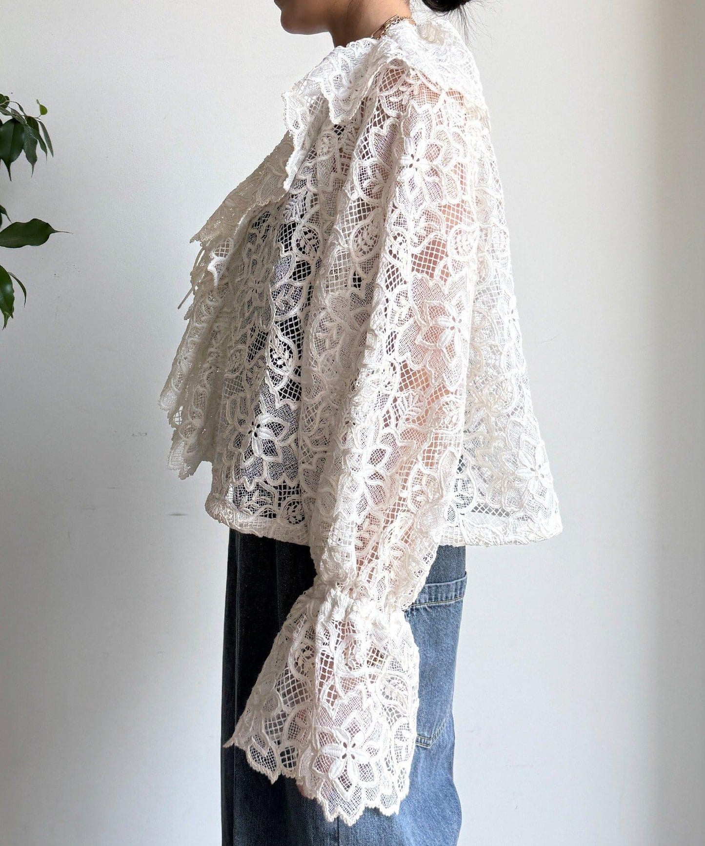 小披肩款蕾絲襯衫