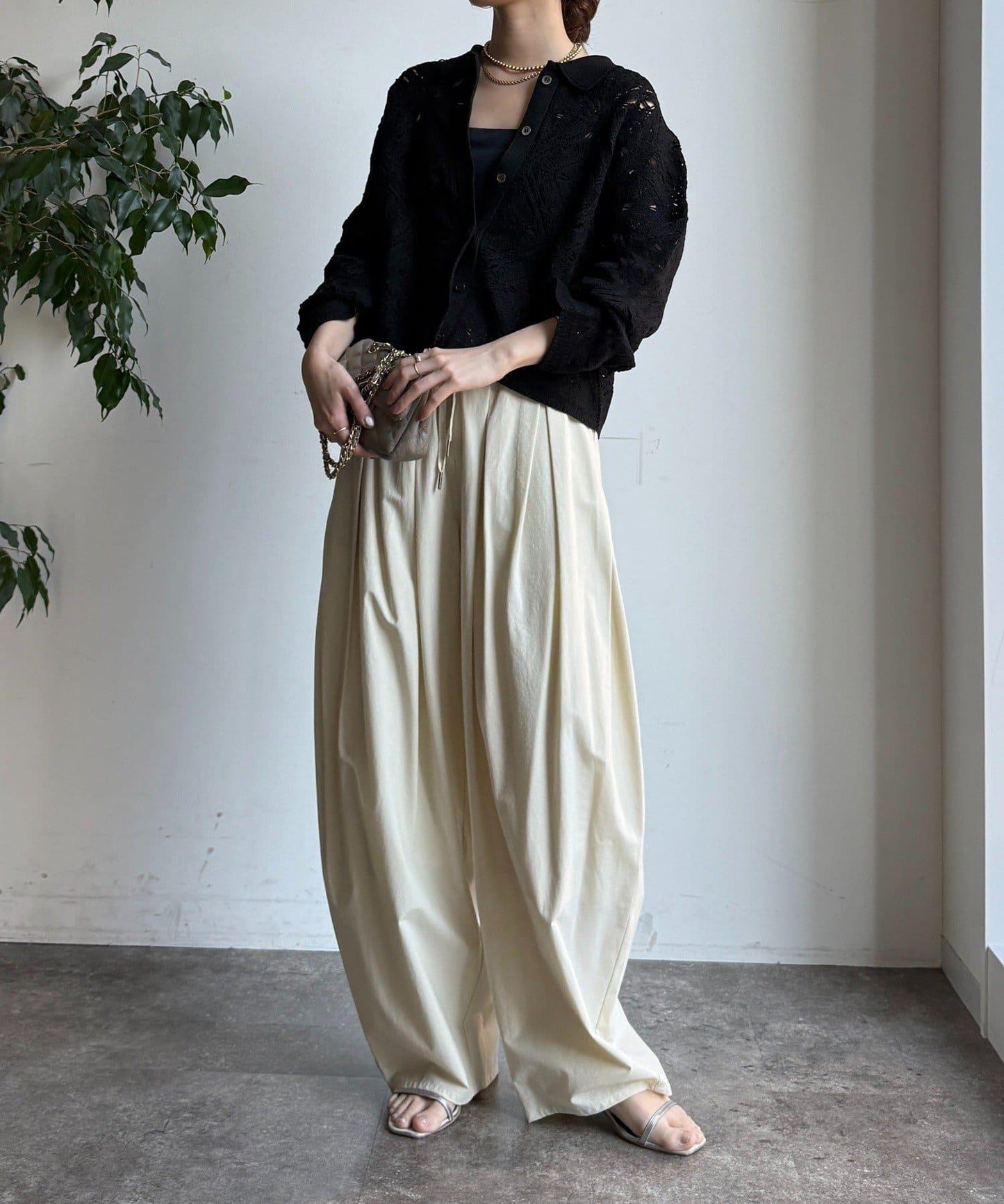 蕾絲圖案襯衫領 針織開衫