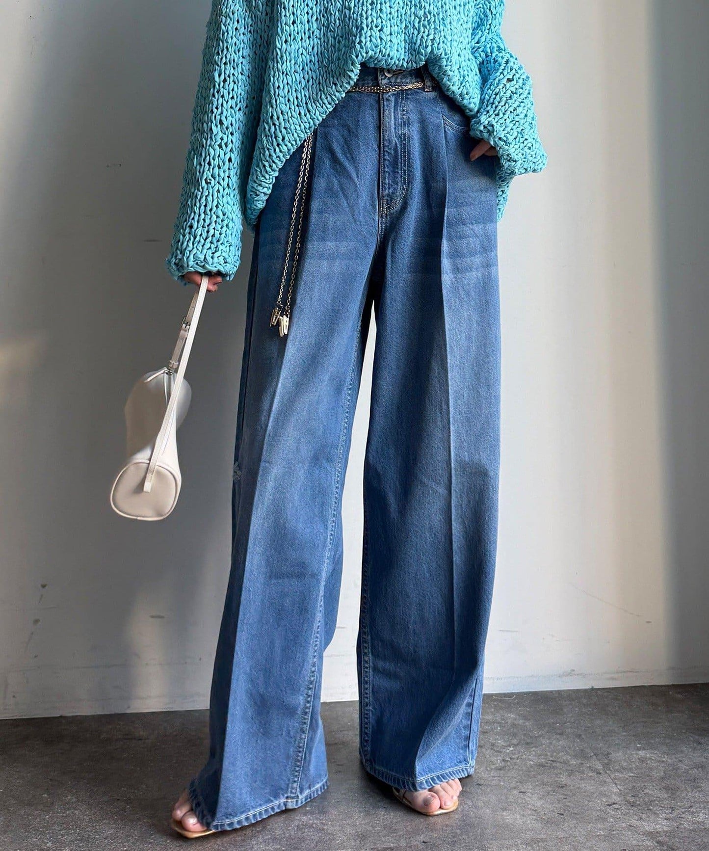 破洞做舊闊腿牛仔褲