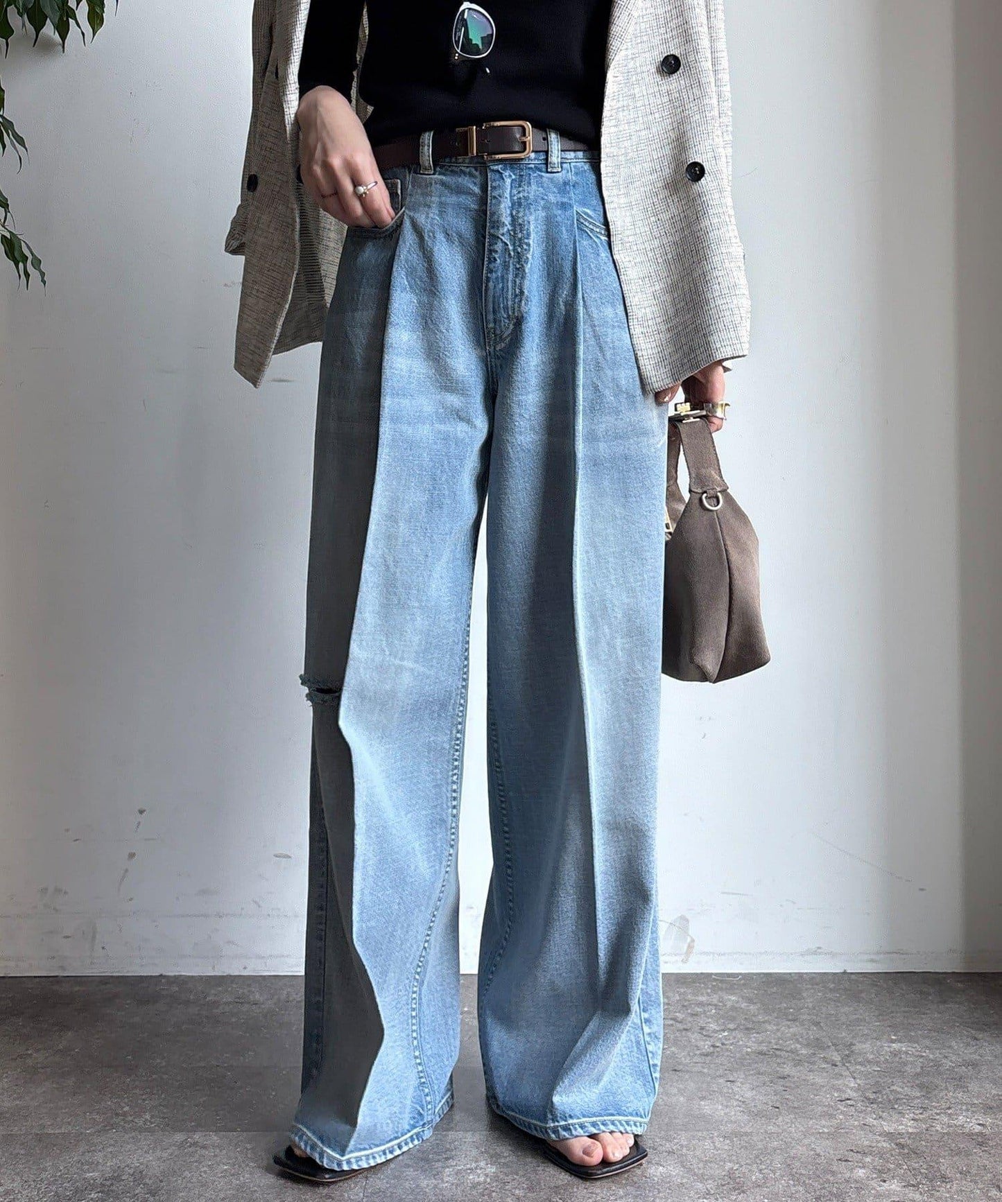 破洞做舊闊腿牛仔褲