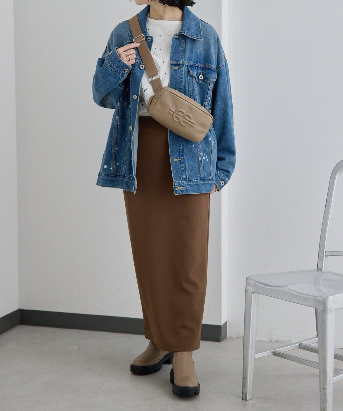 壓紋真皮 超輕290g 胸包/單肩包