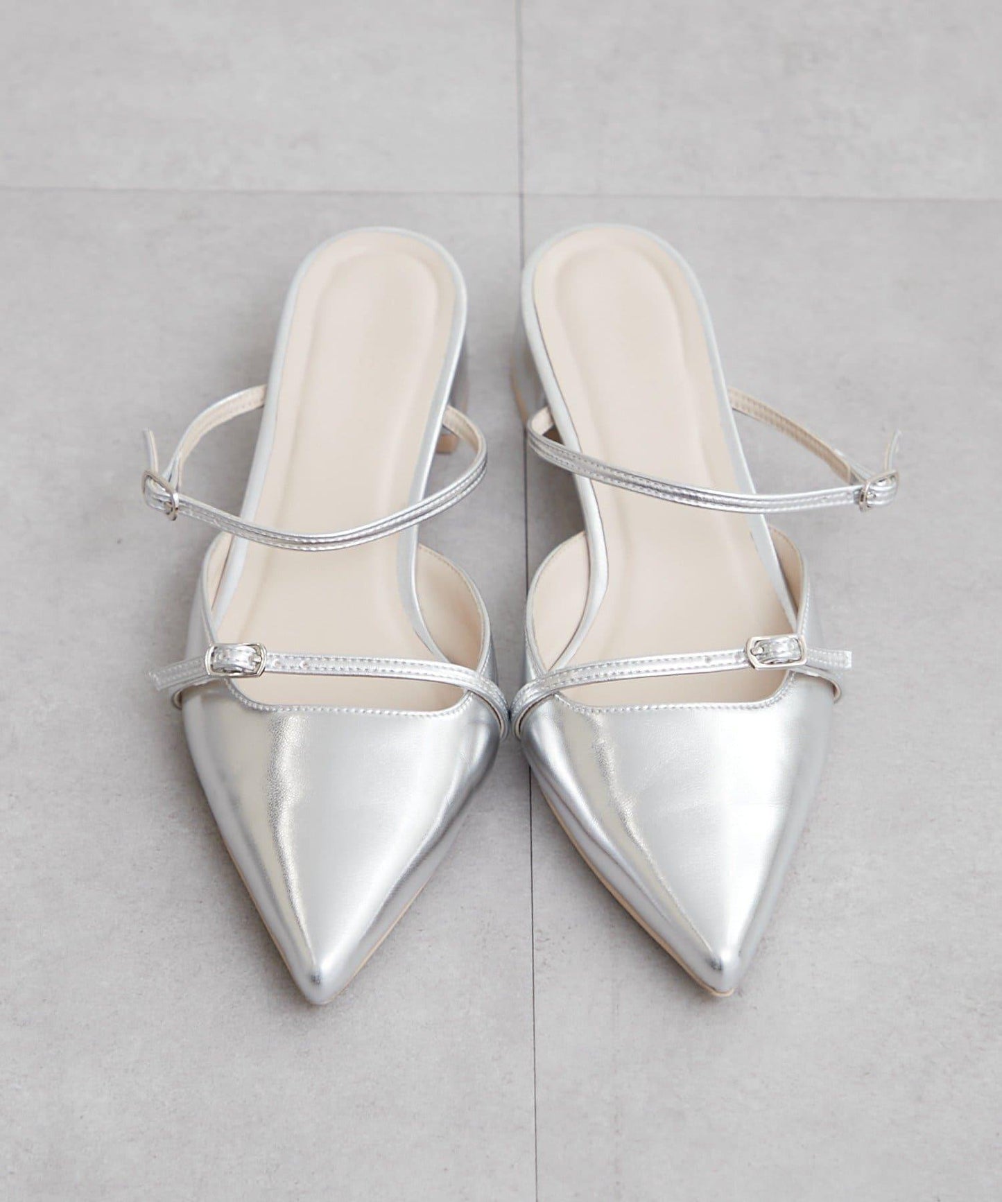 尖頭綁帶高跟鞋