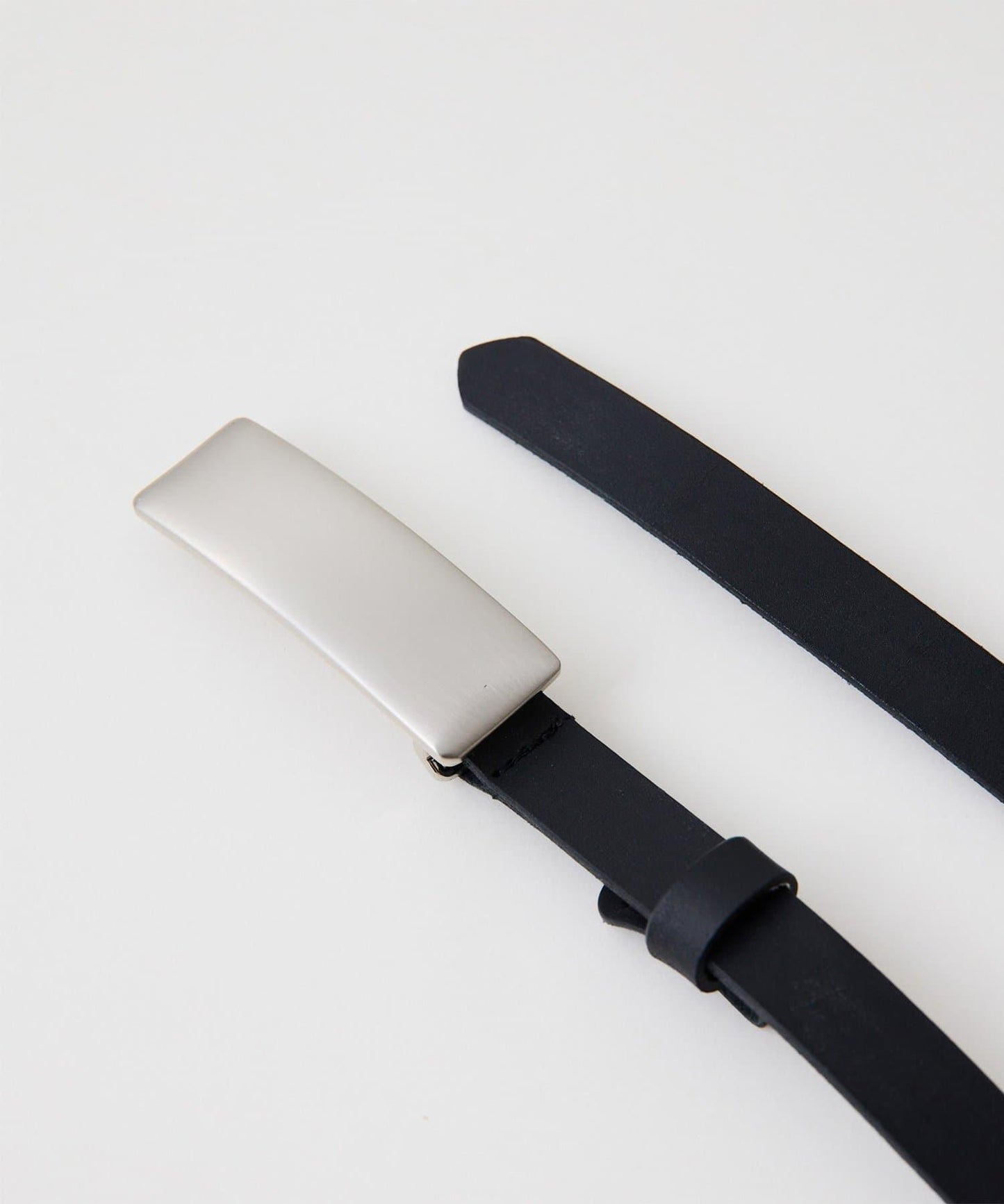 線上限定 THE PAUSE 板扣腰帶