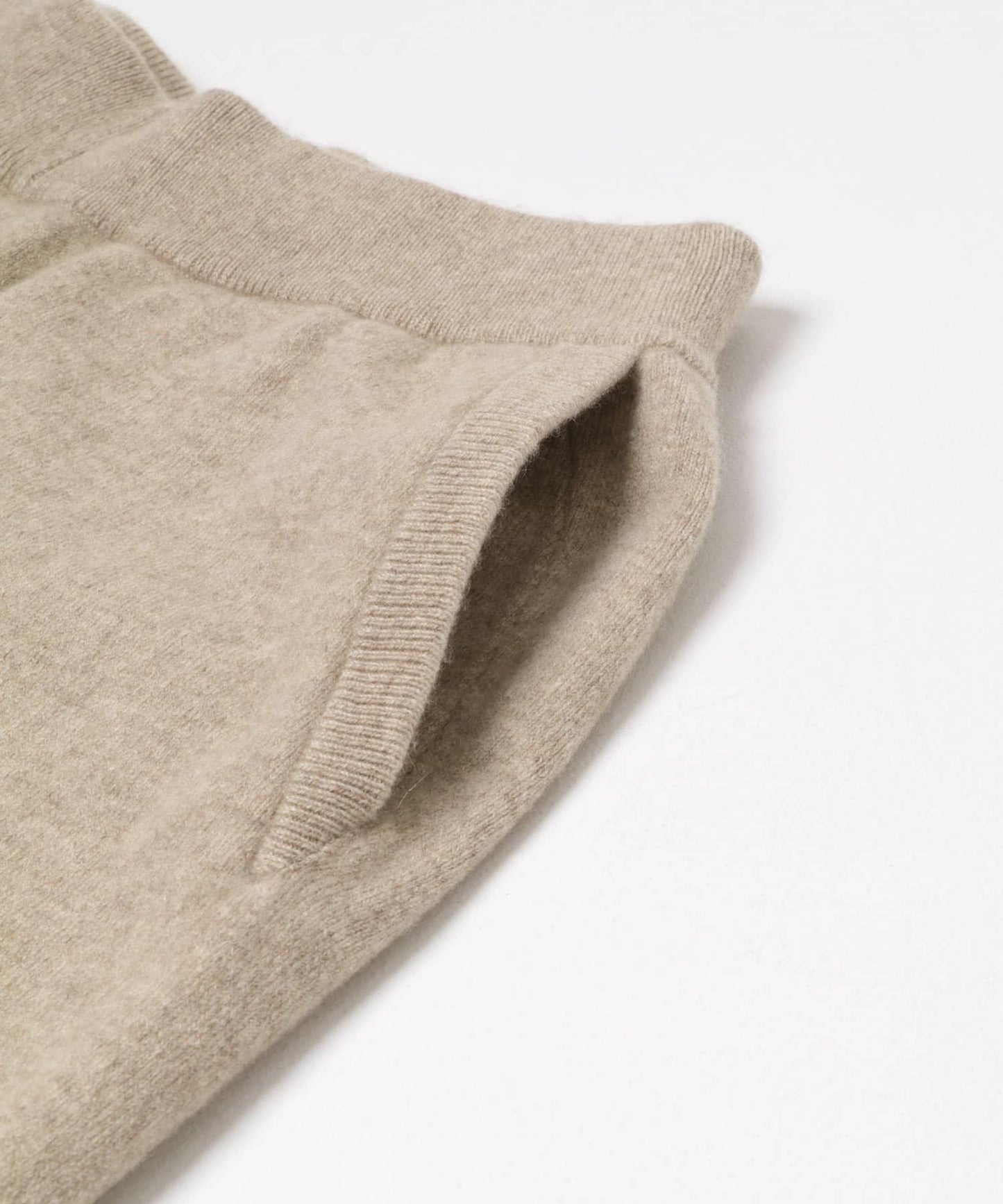 dDdDdDd CASHMERE BUGGY SHORTS 休閒短褲