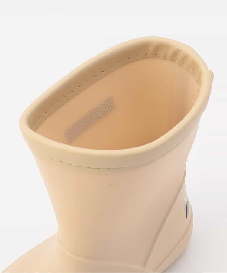 易穿設計 防水材質 雨鞋