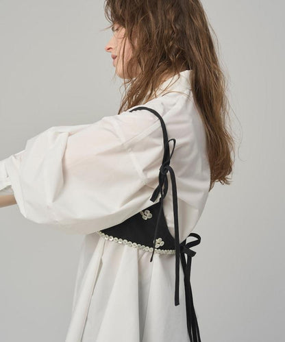 喇叭廓形 開襟領 氣球袖 襯衫