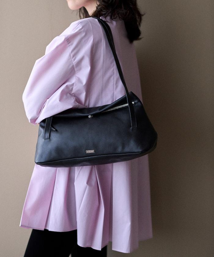 牛革防潑水翻蓋設計單肩包