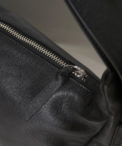 牛皮 半月造型 防潑水皮革 單肩包