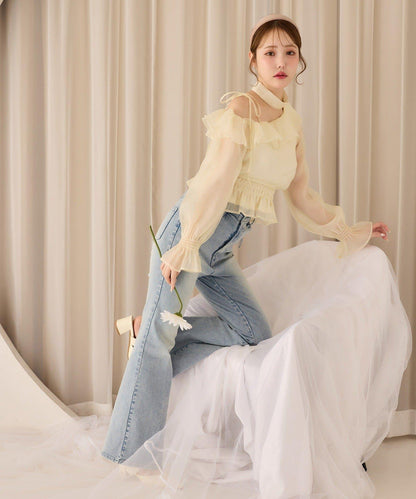 側邊鏤空蕾絲 喇叭版型 牛仔褲