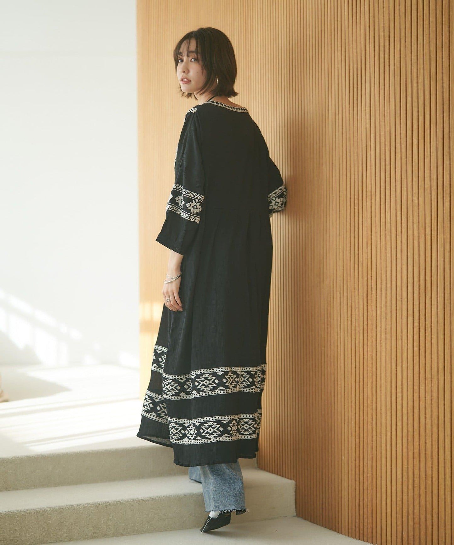 nane India Series 民族風刺繡楊柳連衣裙