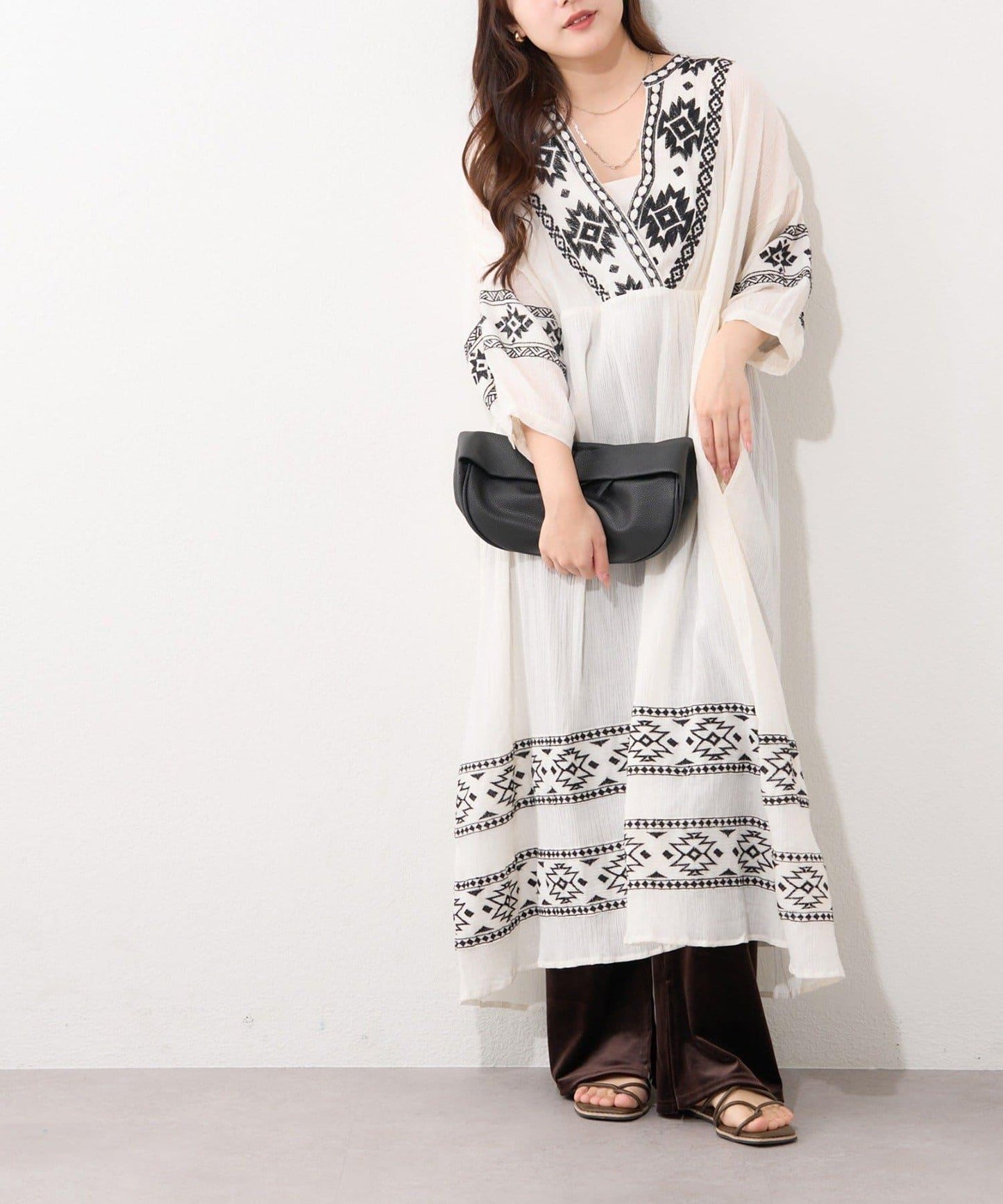 nane India Series 民族風刺繡楊柳連衣裙