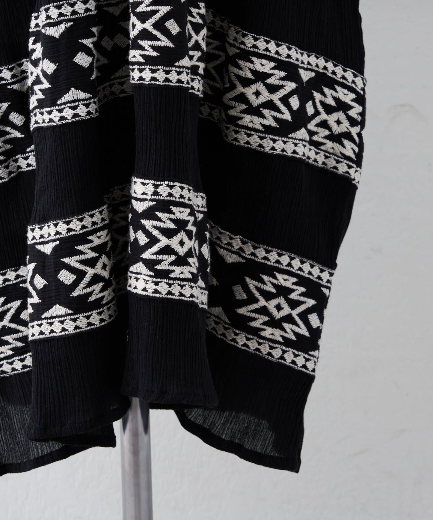 nane India Series 民族風刺繡楊柳連衣裙