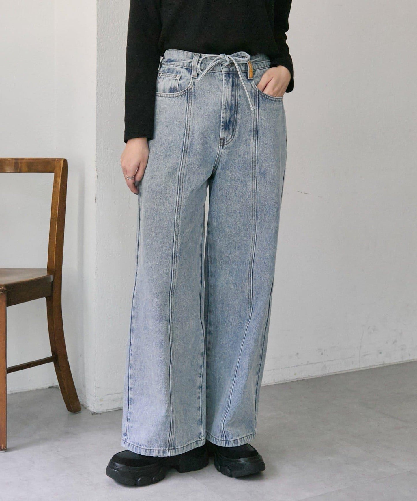 《バックウエストゴム/切替入り》口袋花刺繡 デニム 牛仔褲【SUM1 STYLE(スミスタイル)】