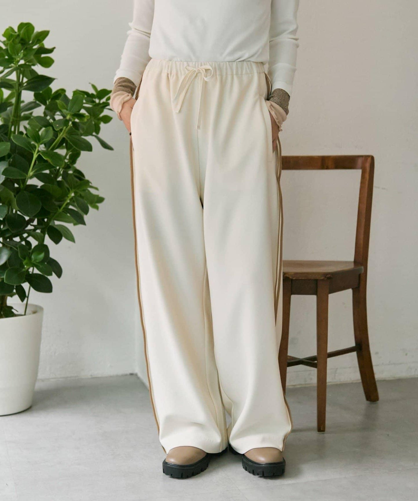 彈力全鬆緊腰直筒 雙線設計 休閒褲【SUM1 STYLE】