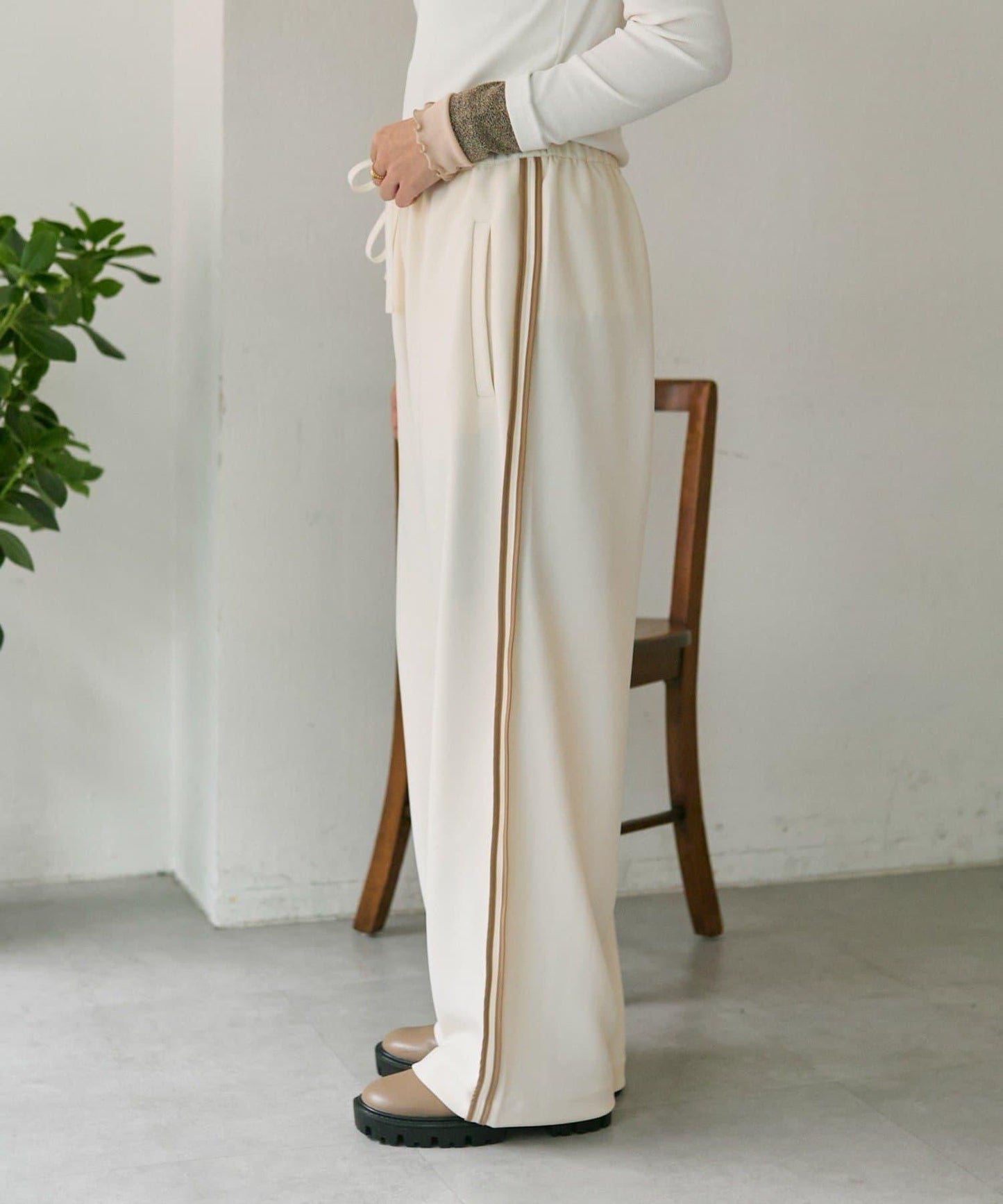 彈力全鬆緊腰直筒 雙線設計 休閒褲【SUM1 STYLE】