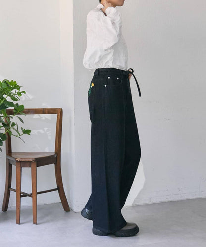 《バックウエストゴム/切替入り》口袋花刺繡 デニム 牛仔褲【SUM1 STYLE(スミスタイル)】