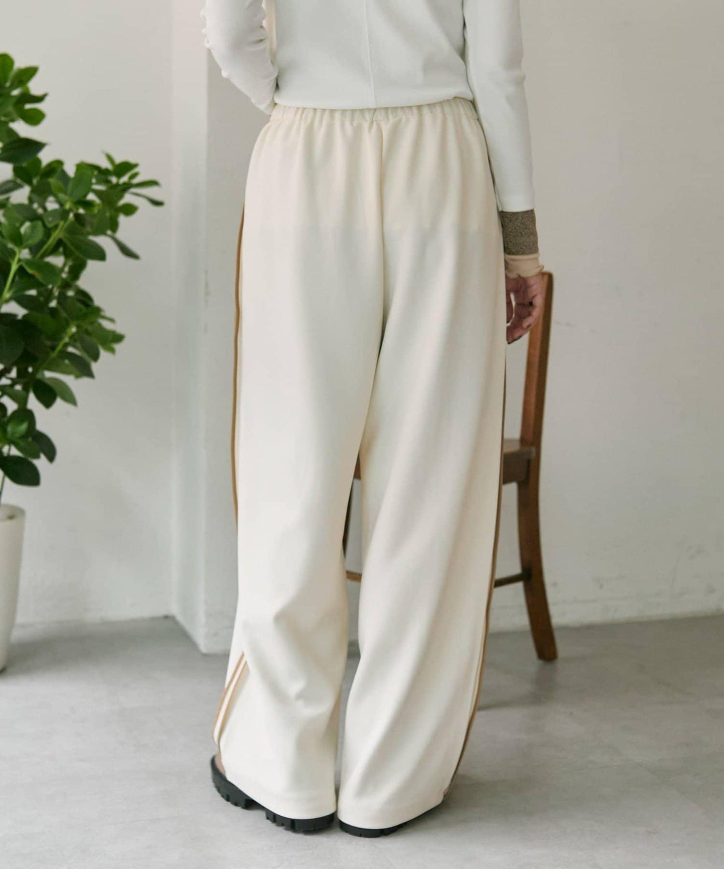 彈力全鬆緊腰直筒 雙線設計 休閒褲【SUM1 STYLE】