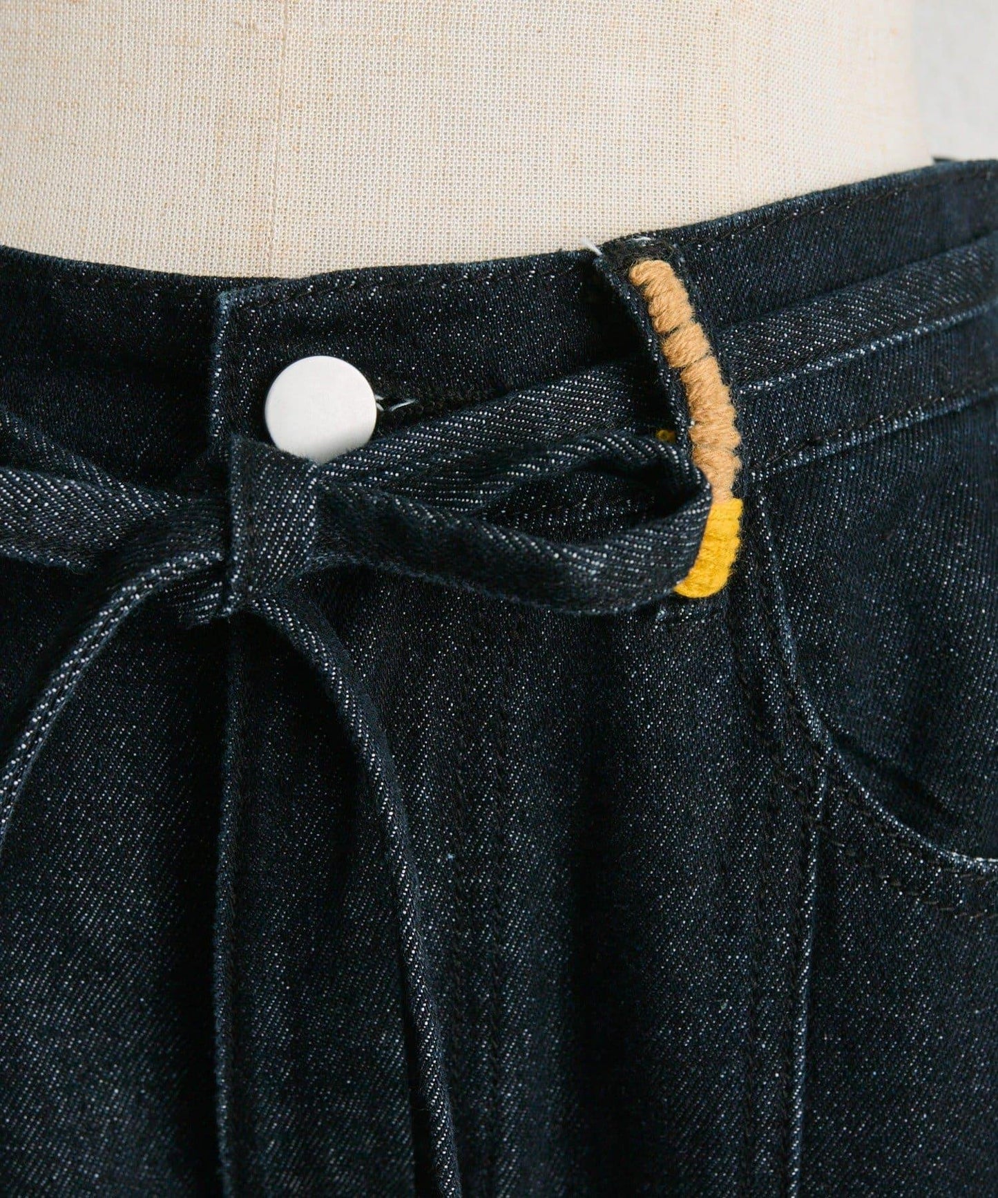 《バックウエストゴム/切替入り》口袋花刺繡 デニム 牛仔褲【SUM1 STYLE(スミスタイル)】