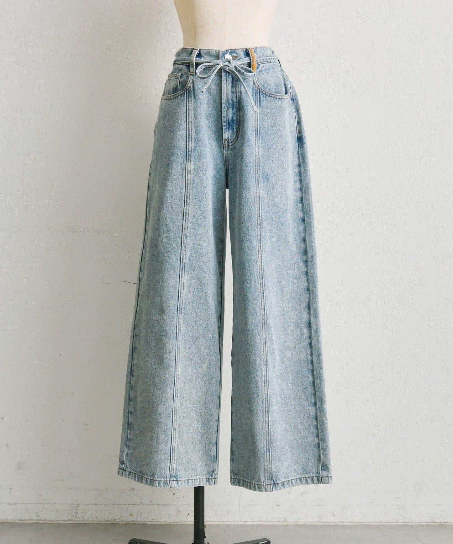 《バックウエストゴム/切替入り》口袋花刺繡 デニム 牛仔褲【SUM1 STYLE(スミスタイル)】