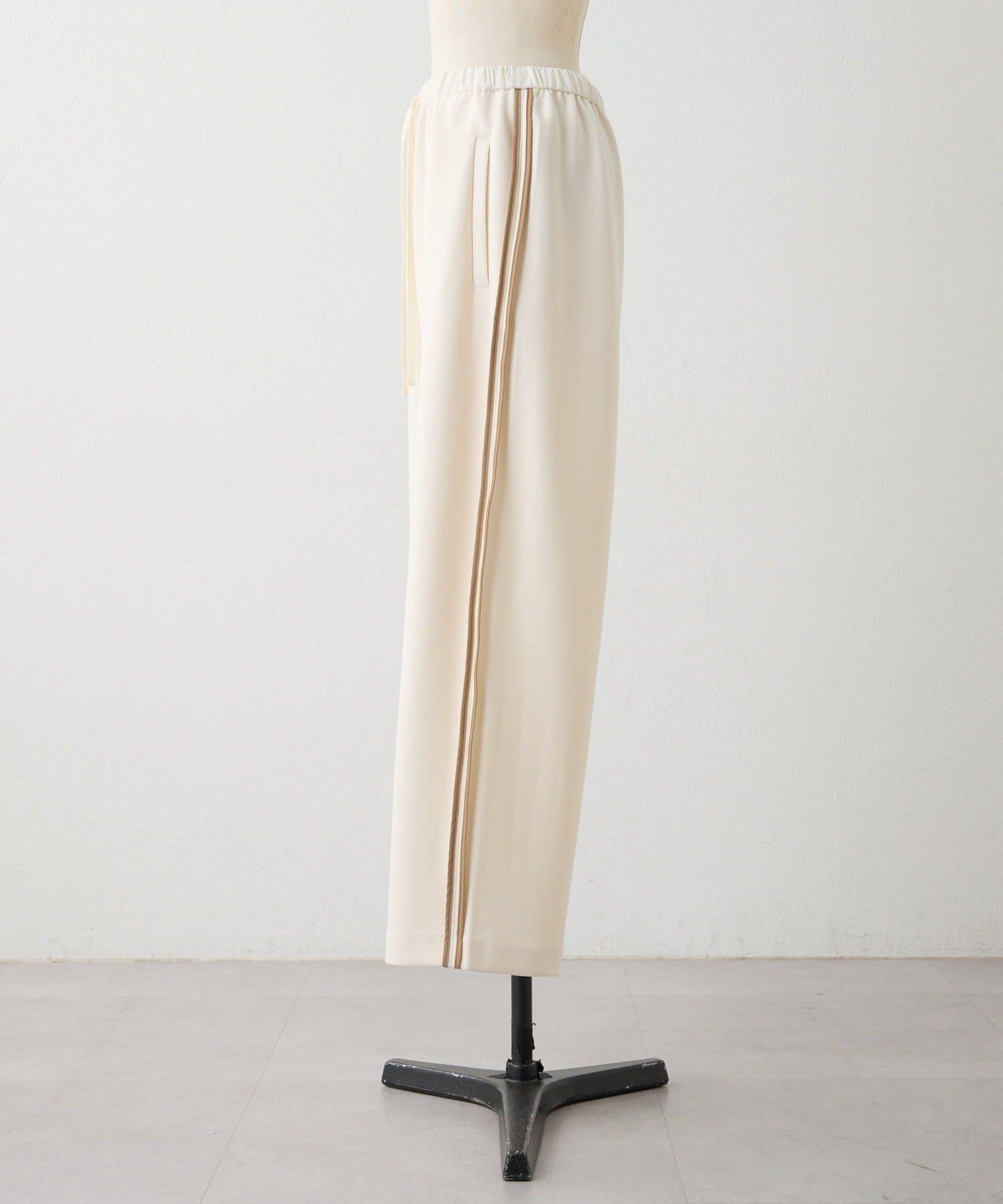 彈力全鬆緊腰直筒 雙線設計 休閒褲【SUM1 STYLE】