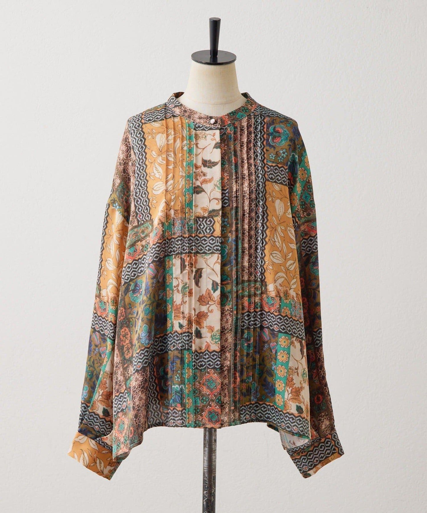 春季適用亮麗風格 花卉印花 壓褶 襯衫