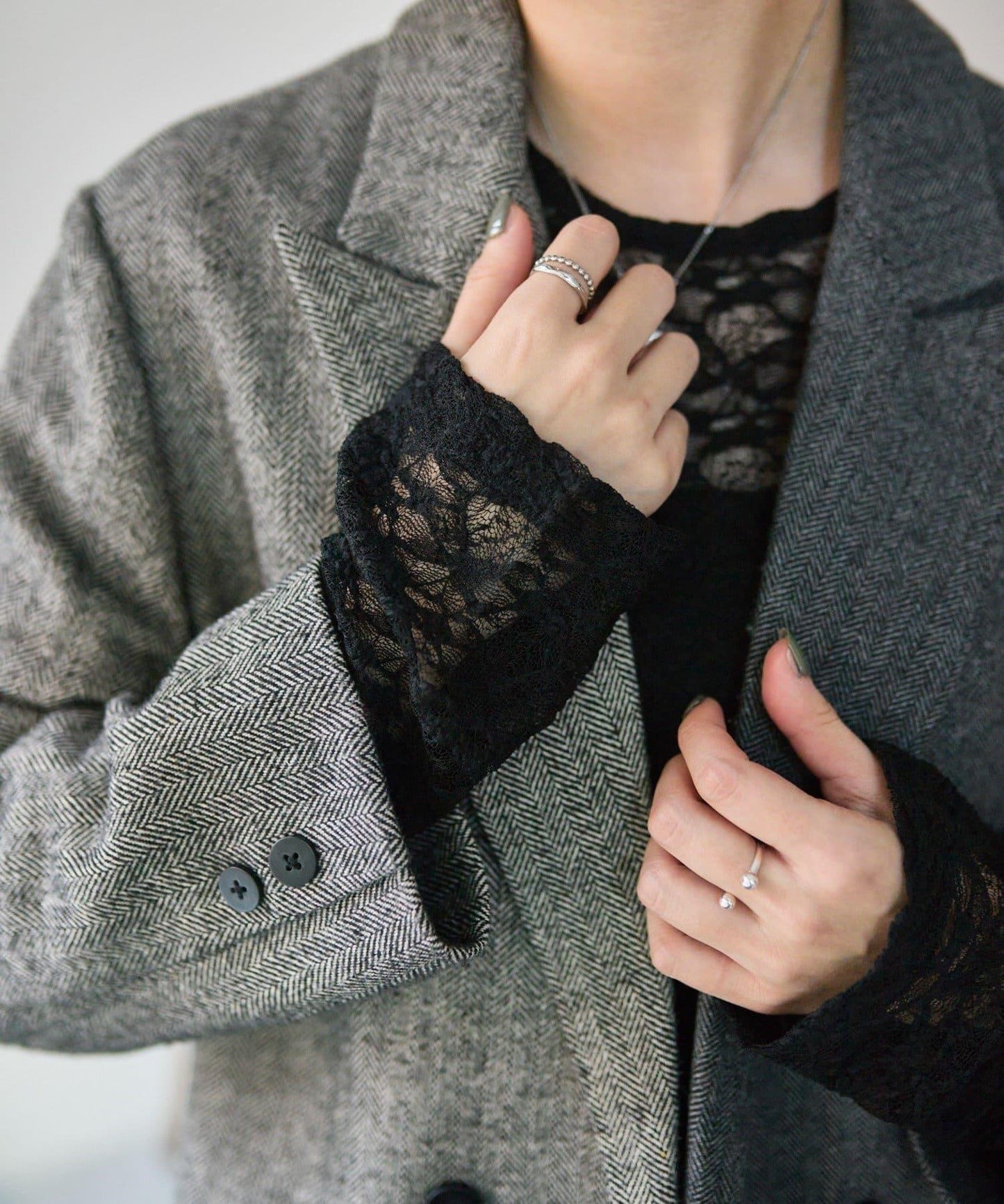 花卉圖案 多穿法 透膚蕾絲 上衣