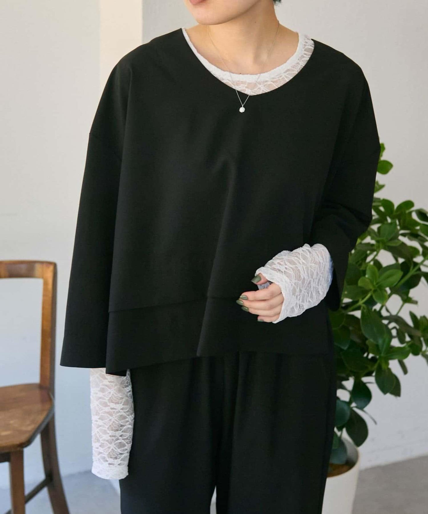 花卉圖案 多穿法 透膚蕾絲 上衣