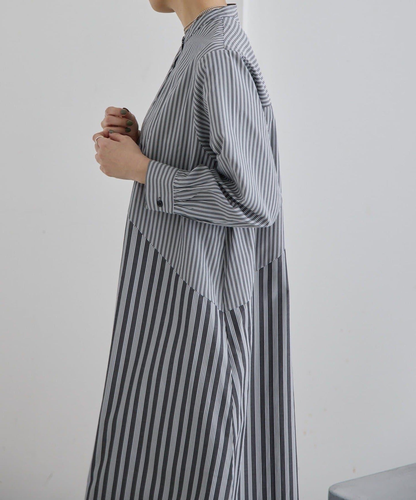 SUM1 STYLE 條紋襯衫連衣裙