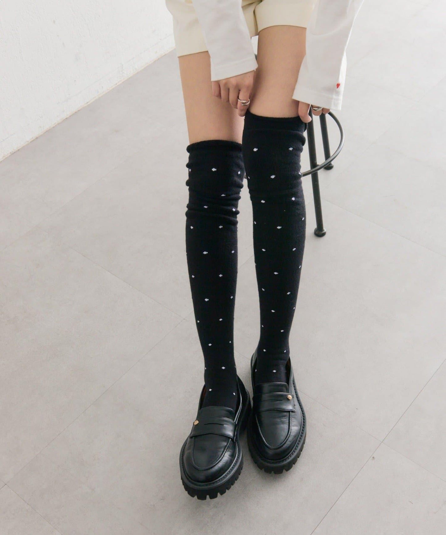 波點長筒襪